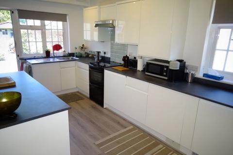 307 Kingston Road, Ashford, TW15 3SJ