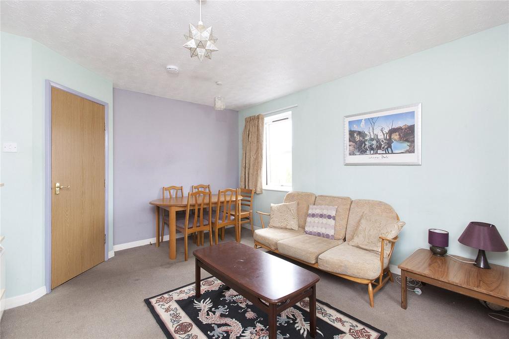 St Leonards Lane, Newington, Edinburgh, EH8 2 bed flat £1,050 pcm (£