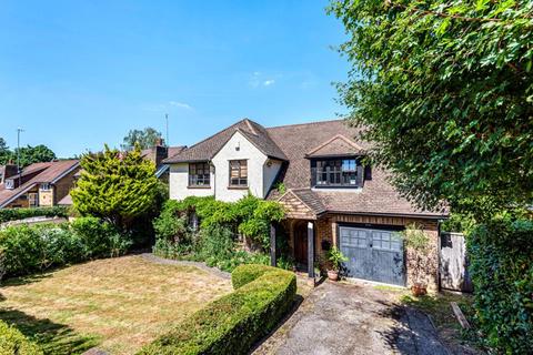 8a Valley Road, Kenley, CR8 5DG