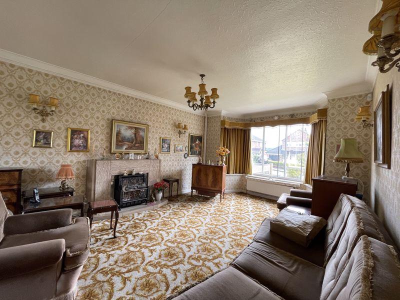 Manor Abbey Road, Halesowen 5 bed detached house £460,000