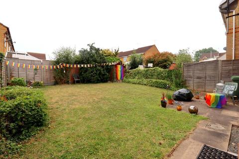 6 Haycroft, Luton, LU2 7GJ