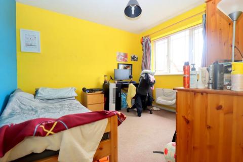 6 Haycroft, Luton, LU2 7GJ