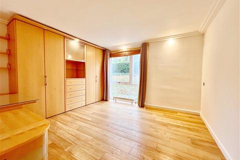 2 bedroom flat to rent, Netherhall Gardens, Belsize Park