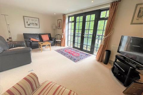46 Brunel Quays, Lostwithiel, PL22 0JB