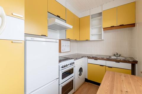 2 bedroom apartment for sale - 211 Broomfield Crescent, Edinburgh, EH12 7NH