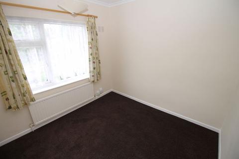 3 bedroom semi-detached house for sale - Sharmon Crescent, New Parks, Leicester