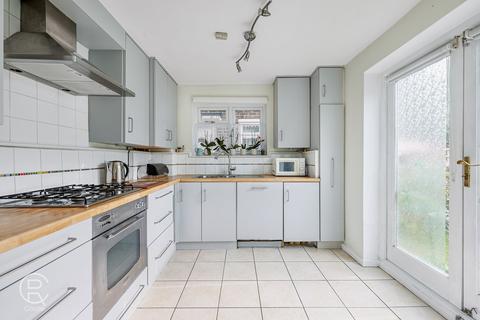 10 Brentmead Close, London, W7 3EW