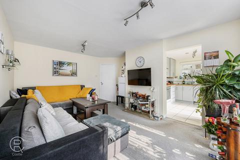 10 Brentmead Close, London, W7 3EW