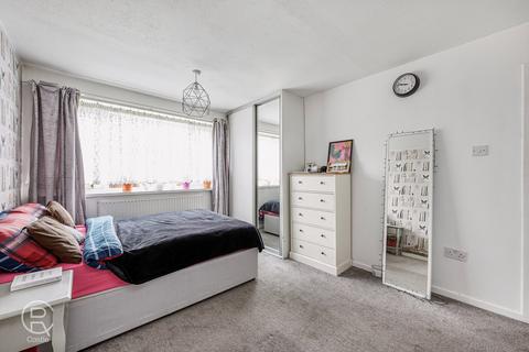 10 Brentmead Close, London, W7 3EW