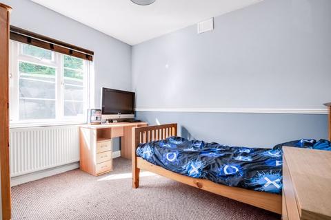 2 bedroom maisonette for sale - Hook Rise North, Surbiton