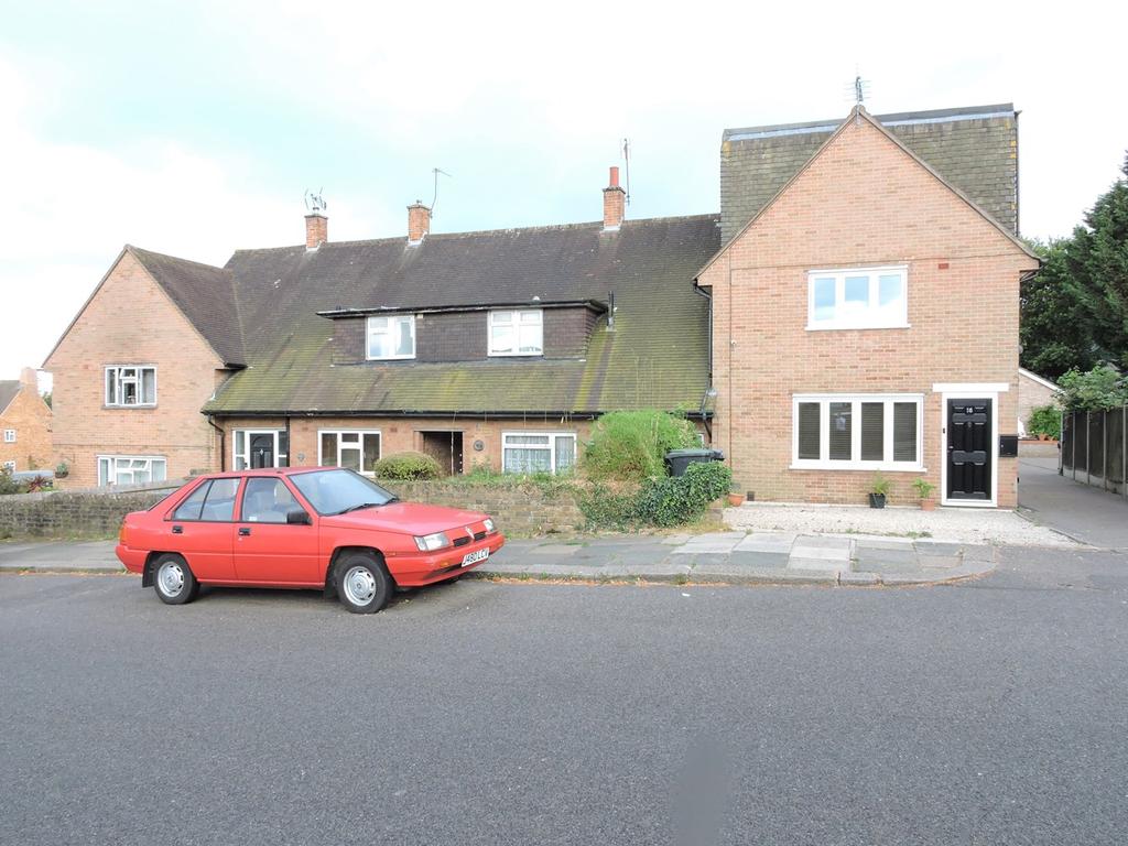 Bycullah Avenue, Western Enfield Town, EN2 2 bed terraced house for