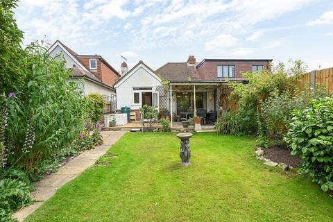 24 Rosemary Avenue, West Molesey, KT8 1QE