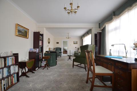 58 Ivel Road, Shefford, SG17 5LB
