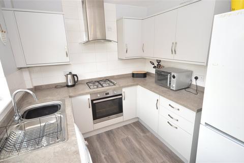 3 bedroom semi-detached house for sale, Woodlea Grove, Yeadon, Leeds, West Yorkshire