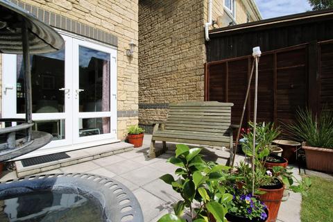 26 Gregory Mead, Yatton, Bristol, BS49 4QJ