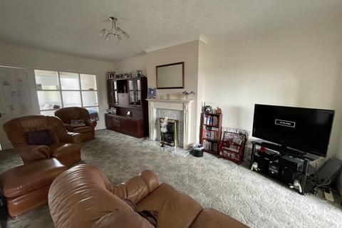 4 bedroom semi-detached house for sale, Prince Albert Drive, Glenfield, Leicester