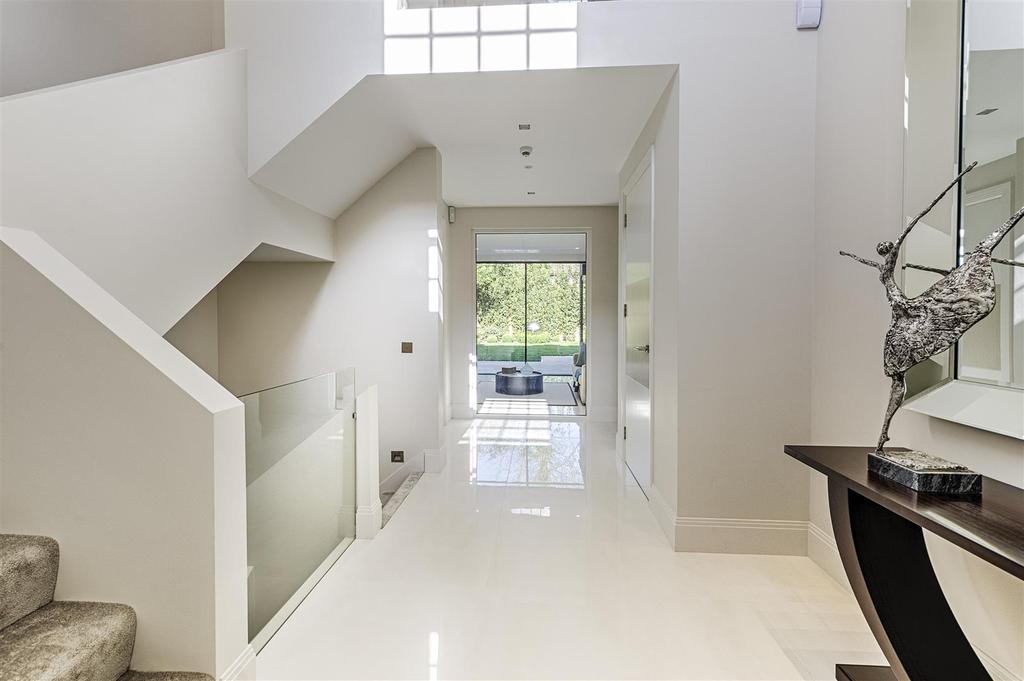 Elm Walk, Hampstead, NW3 6 bed house for sale £8,495,000