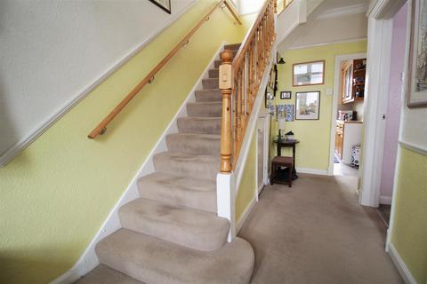 28 Charminster Avenue, London, SW19 3EL