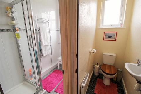 28 Charminster Avenue, London, SW19 3EL