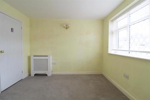 7 Elm Road West, Sutton, SM3 9EN