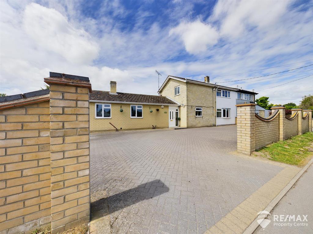 Low Road, Harwich 4 bed house £400,000