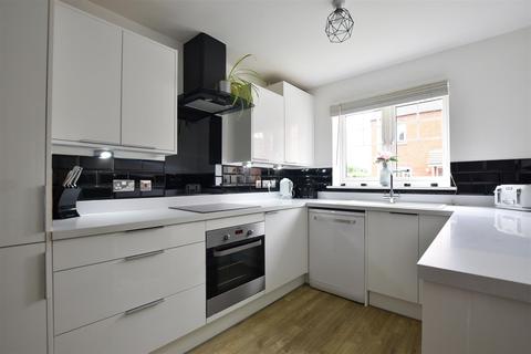 22 Boughton Lane, Raunds, Wellingborough, NN9 6US