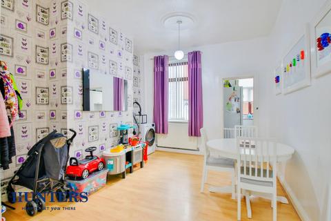3 Swallow Street, Oldham, OL8 4JP