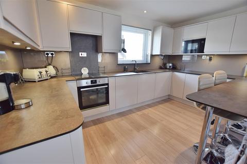 1 Anchor Down, Solva, Haverfordwest, SA62 6TQ