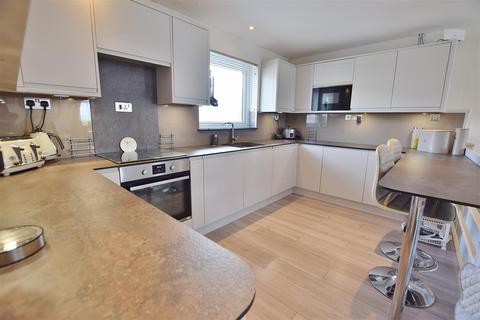 1 Anchor Down, Solva, Haverfordwest, SA62 6TQ