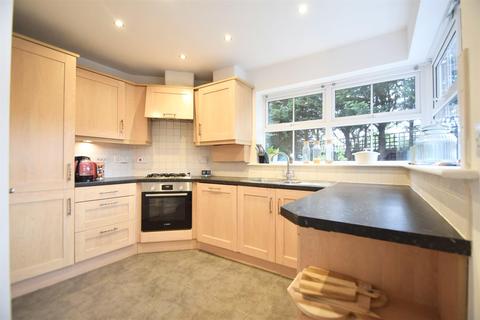3 bedroom detached house for sale - Meadow Vale, Shiremoor, Newcastle Upon Tyne