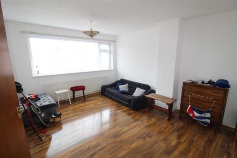 10 Caithness Drive, Bolton, BL3 4PG