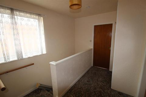 10 Caithness Drive, Bolton, BL3 4PG