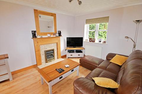 12 Copeland Close, Warton, Tamworth, B79 0JE
