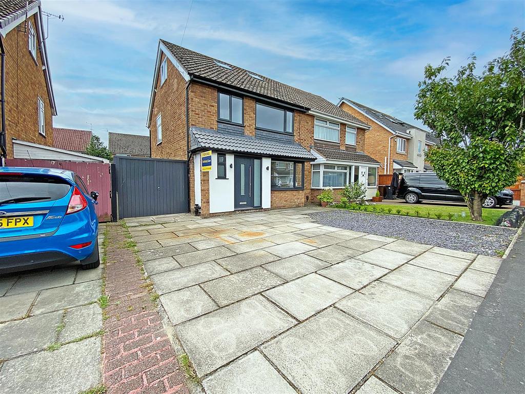 Glenmarsh Way, Formby, Liverpool 4 bed house for sale £320,000