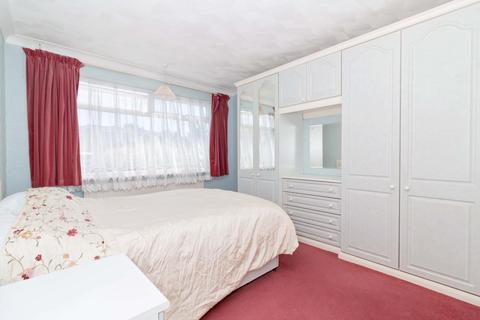 27 Burnside Crescent, Sompting, Lancing, BN15 9TJ