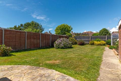 27 Burnside Crescent, Sompting, Lancing, BN15 9TJ