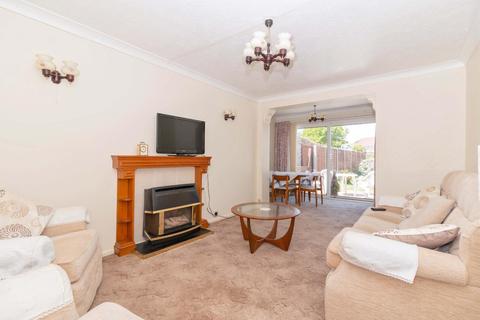 27 Burnside Crescent, Sompting, Lancing, BN15 9TJ