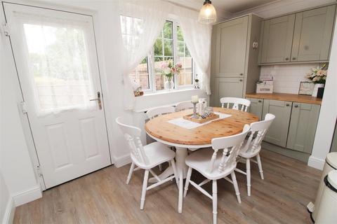 26 Blackwell End, Potterspury, Towcester, NN12 7QE
