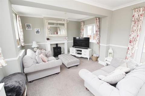26 Blackwell End, Potterspury, Towcester, NN12 7QE