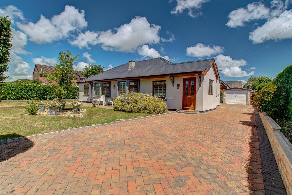 Fonmon Road, Rhoose, Barry 3 bed bungalow for sale £475,000