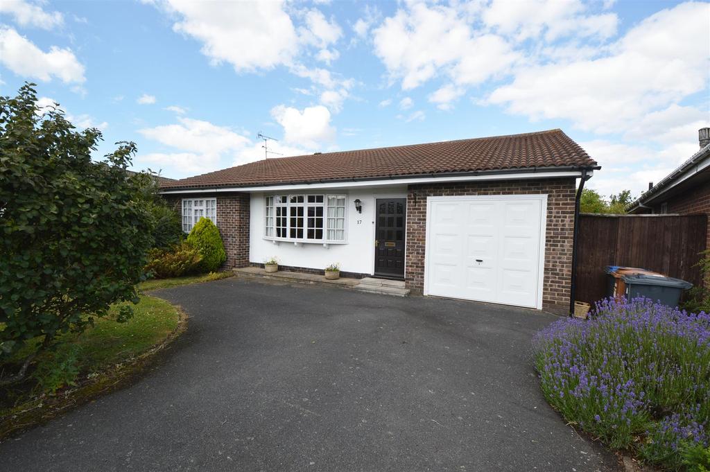 Meadow Way, Groby, Leicester 3 bed detached bungalow £350,000