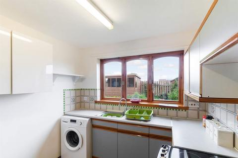 13 Bevan Place, Rosyth, Dunfermline, KY11 2HR