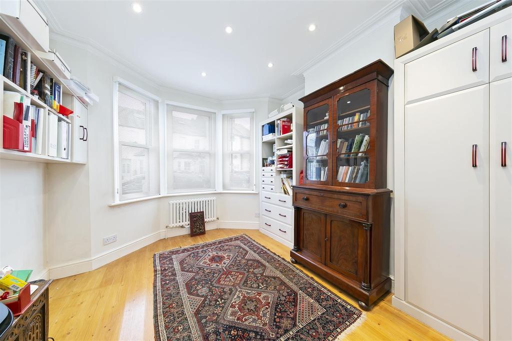 82 Victor Road, Teddington 3 bed terraced house £875,000