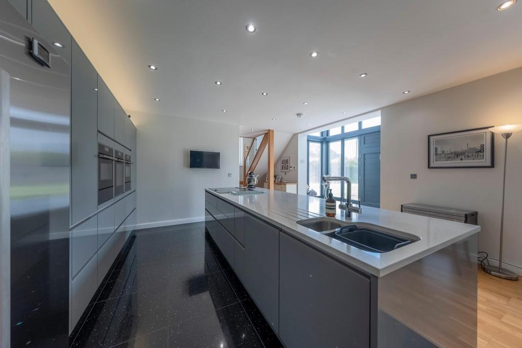 Fairview House-002.JPG