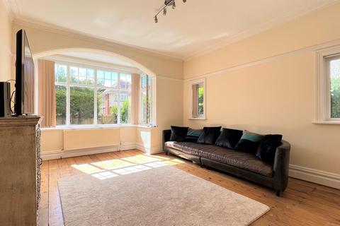 2 bedroom apartment for sale - Kings Avenue, Lower Parkstone