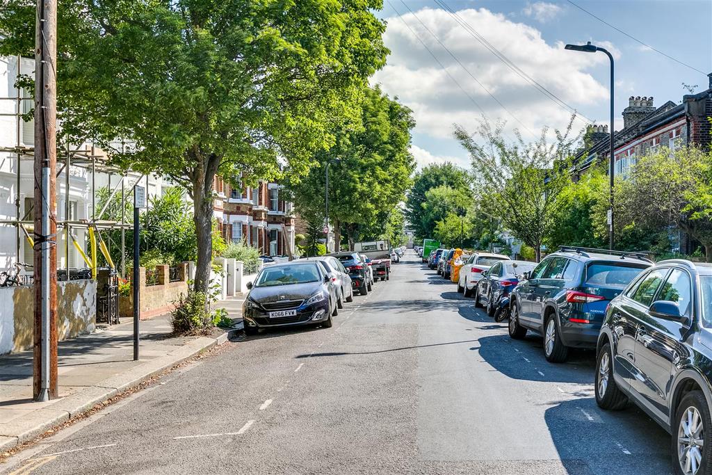 Rothschild Road, London, W4 3 bed end of terrace house £1,000,000