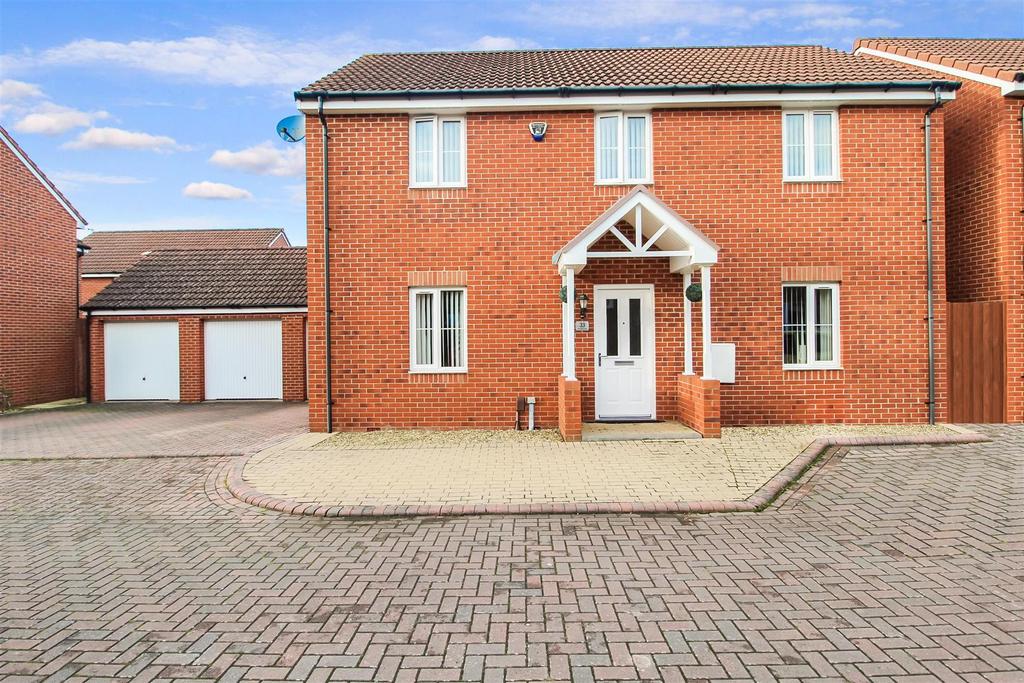 John Hall Close, Hengrove, Bristol, BS14 9JY 4 bed detached house £