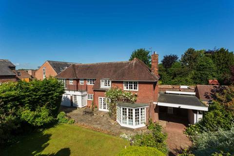 4 bedroom detached house for sale - 14 Marygate, York