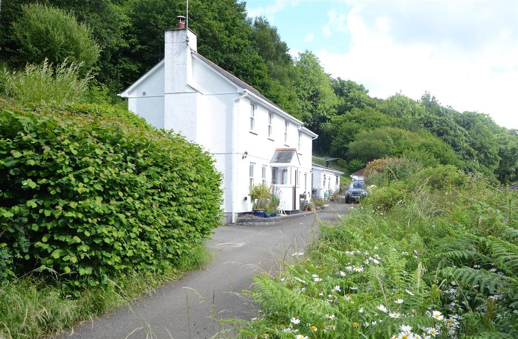 Polgooth 4 bed detached house for sale £575,000