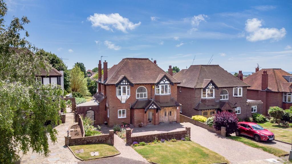 Stanford Close, Hove 4 bed detached house £1,600,000